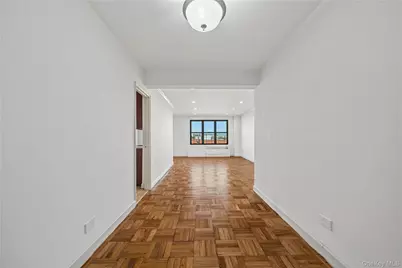 2835 Webb Avenue #9E, Bronx, NY 10468 - Photo 8