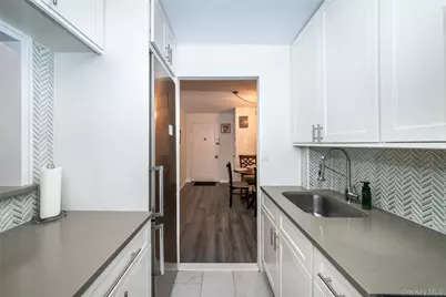450 Pelham Road #3H, New Rochelle, NY 10805 - Photo 8