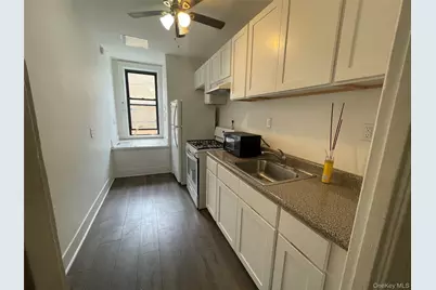 246-02 Jericho Turnpike, Floral Park, NY 11001 - Photo 12