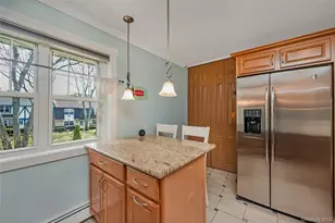 10 Glen Hollow Rd, Holtsville, NY 11742 - Photo 6