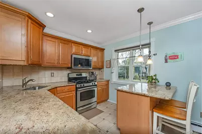 10 Glen Hollow Road #C7, Holtsville, NY 11742 - Photo 2