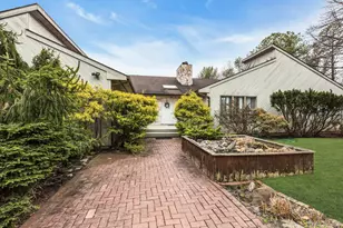 4 Christine Ln, Manorville, NY 11949 - Photo 4