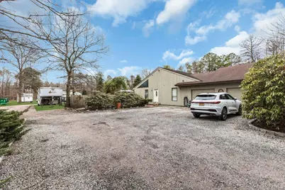 4 Christine Lane, Manorville, NY 11949 - Photo 24