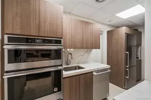 111 Cherry Valley Ave, Garden City, NY 11530 - Photo 16