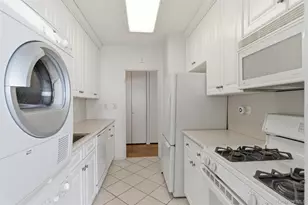 271-10 Grand Central Pkwy, Floral Park, NY 11005 - Photo 6