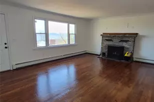 27 Oakwood Dr, Nyack, NY 10960 - Photo 4