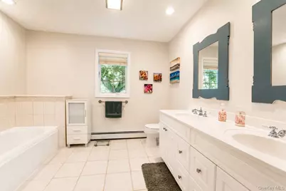 8 Seneca Avenue, White Plains, NY 10603 - Photo 18