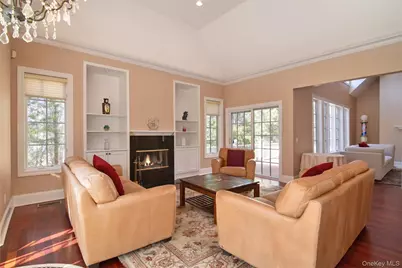 9 Stony Gate Oval, New Rochelle, NY 10804 - Photo 16