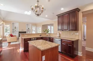 9 Stony Gate Oval, New Rochelle, NY 10804 - Photo 6