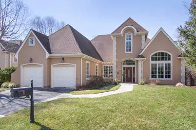 9 Stony Gate Oval, New Rochelle, NY 10804 - Photo 1