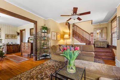 17 Upland Avenue, White Plains, NY 10604 - Photo 14