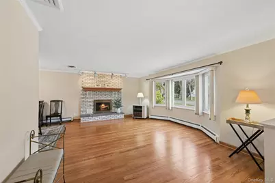 6 Viola Drive, Glen Cove, NY 11542 - Photo 6