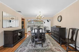 6 Viola Dr, Glen Cove, NY 11542 - Photo 10
