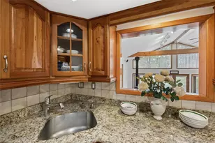 6 Viola Dr, Glen Cove, NY 11542 - Photo 26