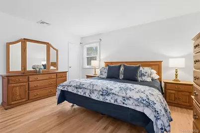 6 Viola Drive, Glen Cove, NY 11542 - Photo 18