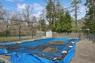 6 Viola Dr, Glen Cove, NY 11542 - Photo 30