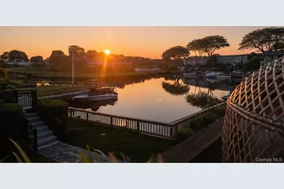 3013 Mitchell Road, Westhampton Beach, NY 11978 - Photo 10