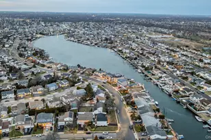 3050 Judith Dr, Bellmore, NY 11710 - Photo 44