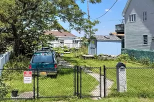 6-31 Cross Bay Blvd, Broad Channel, NY 11693 - Photo 4