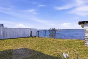 6-31 Cross Bay Blvd, Broad Channel, NY 11693 - Photo 8