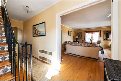 307 W Penn Street, Long Beach, NY 11561 - Photo 6