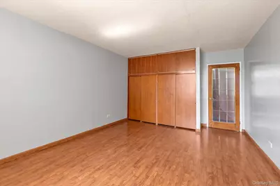 15038 Union Turnpike #2H, Flushing, NY 11367 - Photo 10