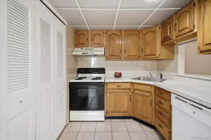 68 Knolls Dr, Stony Brook, NY 11790 - Photo 6