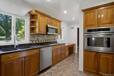 1 Beaufort Street, White Plains, NY 10607 - Photo 10