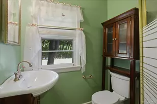 1 Beaufort St, White Plains, NY 10607 - Photo 20