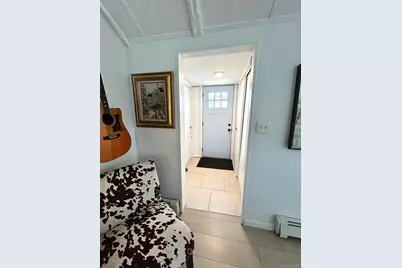 800 S 6th Street, Lindenhurst, NY 11757 - Photo 2