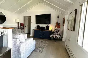 800 S 6th St, Lindenhurst, NY 11757 - Photo 4