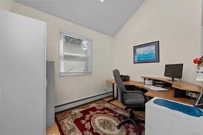 122 Palmyra Avenue, Woodmere, NY 11598 - Photo 34