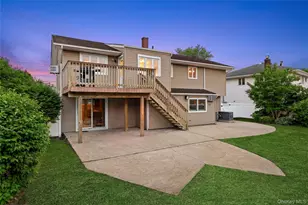 2509 Riviera Ln, Bellmore, NY 11710 - Photo 16