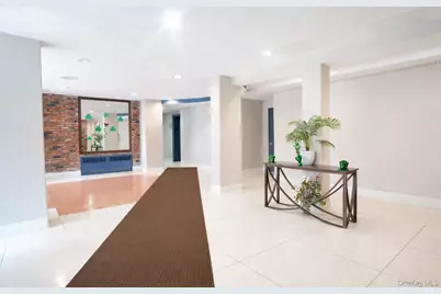 6815 Selfridge Street #6D, Forest Hills, NY 11375 - Photo 6