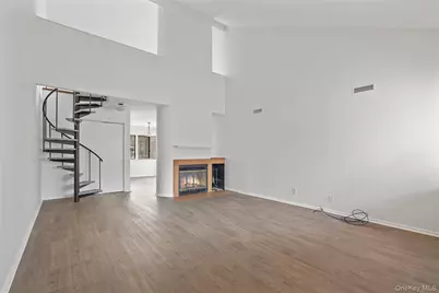 132 Stone Meadow, South Salem, NY 10590 - Photo 2