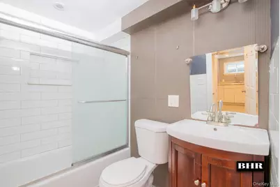 154 Beaumont Street, Brooklyn, NY 11235 - Photo 26