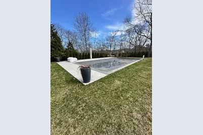 48 N Columbine Avenue, Hampton Bays, NY 11946 - Photo 34