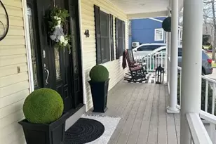 48 N Columbine Ave, Hampton Bays, NY 11946 - Photo 22