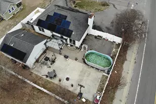 2 1st St, Coram, NY 11727 - Photo 32