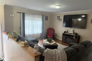 2 1st St, Coram, NY 11727 - Photo 20