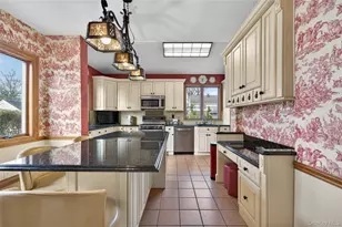 114 Roosevelt St, Garden City, NY 11530 - Photo 16