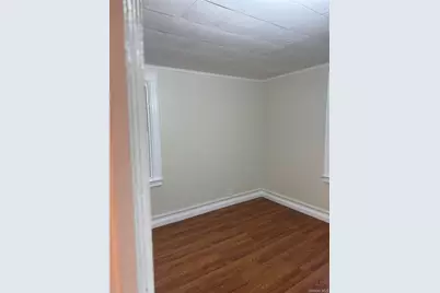 10416 124th Street, Richmond Hill, NY 11419 - Photo 2