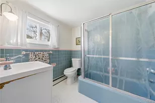 18 Shelter Dr, Sound Beach, NY 11789 - Photo 16