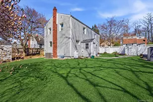 18 Shelter Dr, Sound Beach, NY 11789 - Photo 24