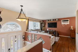 182 Montgomery Ave, West Babylon, NY 11704 - Photo 2