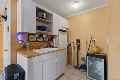 182 Montgomery Avenue, West Babylon, NY 11704 - Photo 18