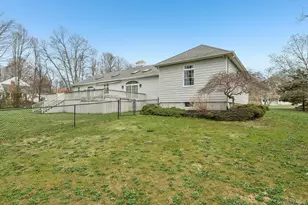 1115 White Eagle Dr, Laurel, NY 11948 - Photo 36