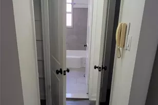 141-60 84th Rd, Briarwood, NY 11435 - Photo 10