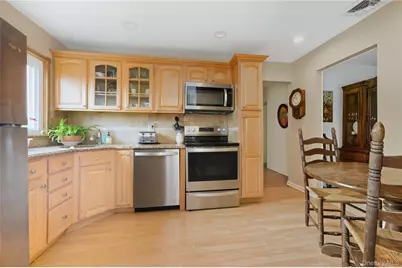 3292 Murdock Avenue, Oceanside, NY 11572 - Photo 4