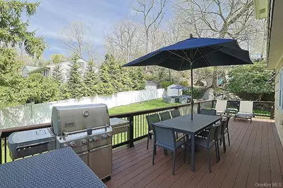 17 N Brook Road, Larchmont, NY 10538 - Photo 4